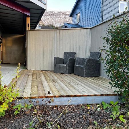 Liten Kjellerleilighet. Landlig Rolig Omrade. Tromsø Eksteriør bilde
