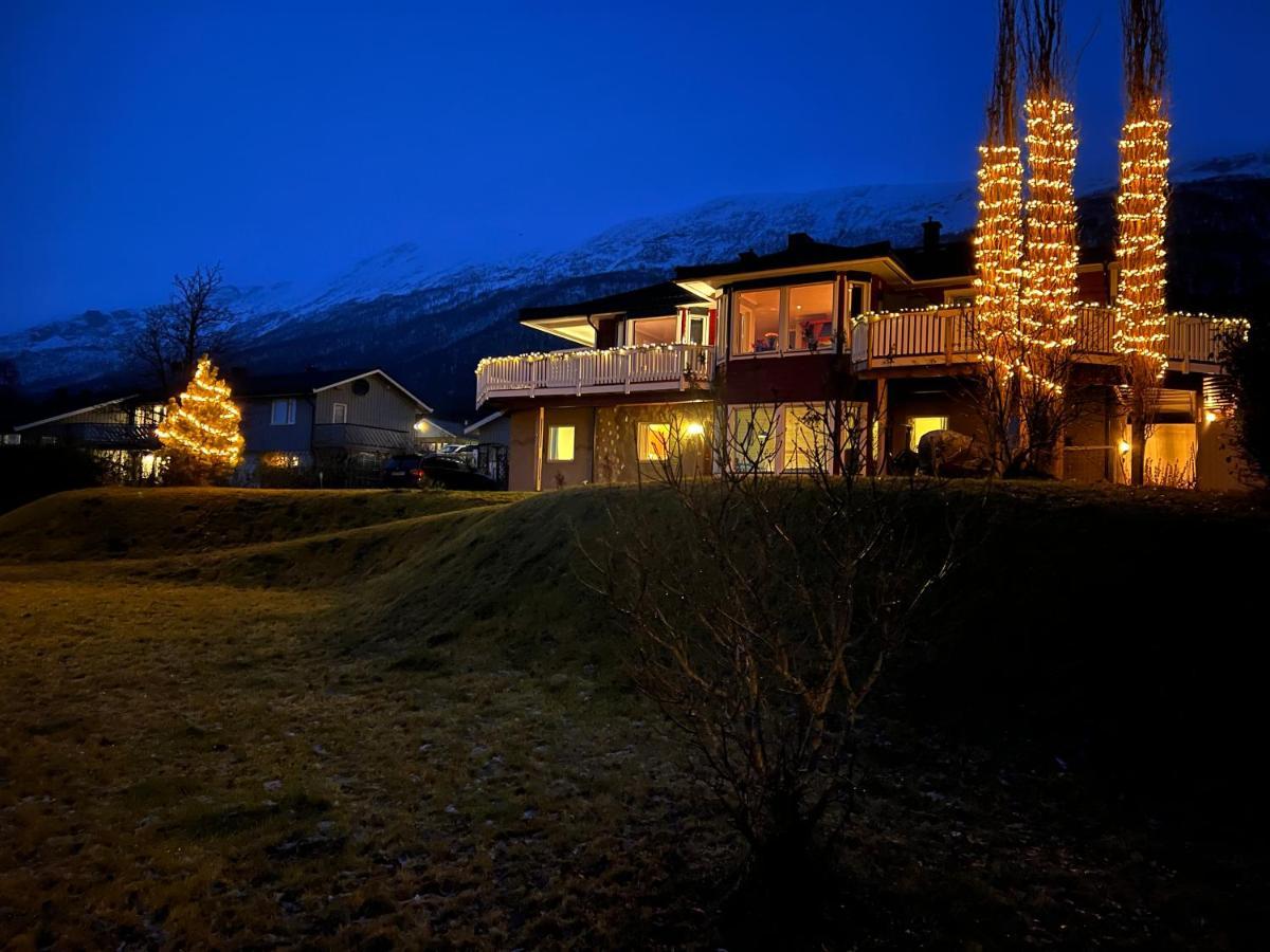 Liten Kjellerleilighet. Landlig Rolig Omrade. Tromsø Eksteriør bilde